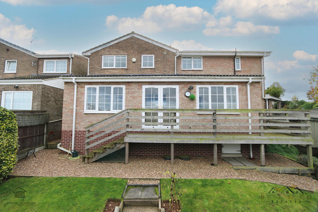 4 bedroom detached house for sale in Begonia Close, South Anston