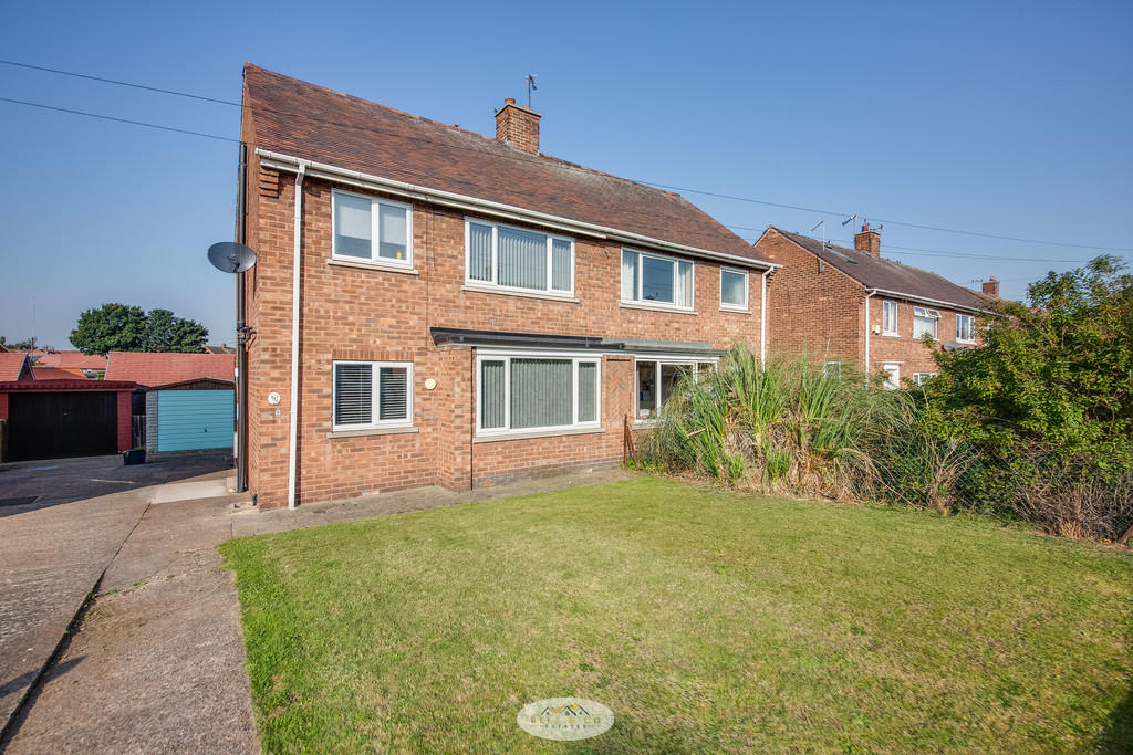 2 bedroom semidetached house for sale in Whitby Road, Harworth