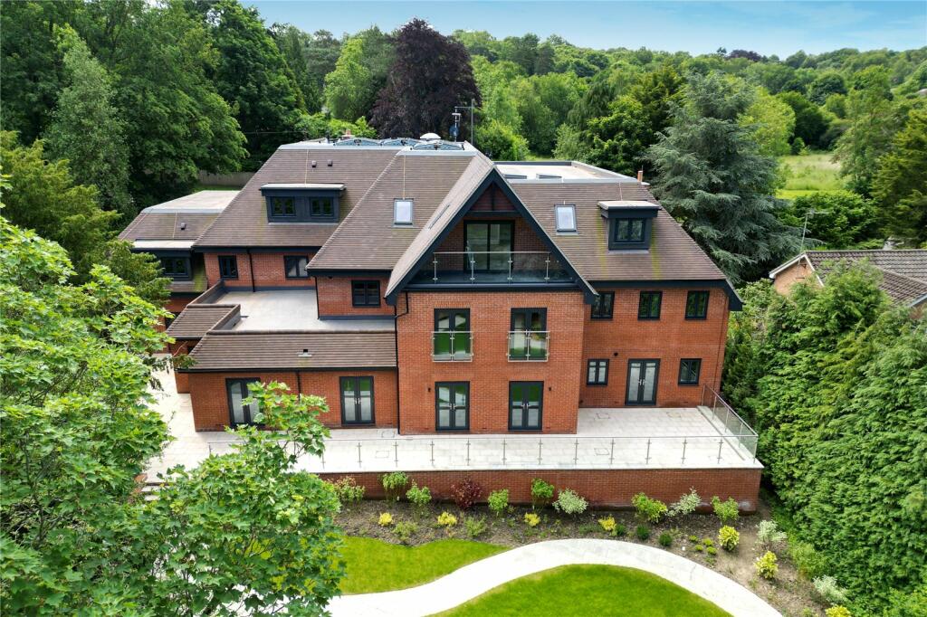 Main image of property: Green Hedges, Westerham Road, Oxted, Surrey, RH8