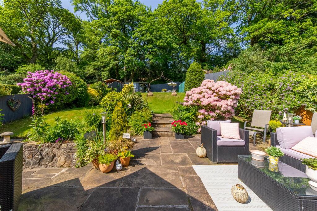 5 bedroom detached house for sale in Upper Cwmbran Road, Upper Cwmbran