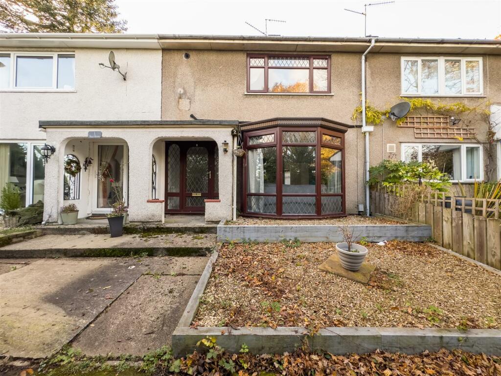 2 bedroom terraced house for sale in Canberra Close, Greenmeadow