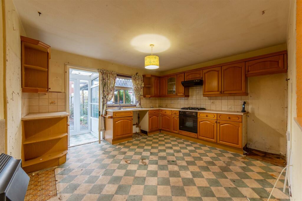 2 bedroom terraced house for sale in Teynes, Coed Eva, Cwmbran, NP44