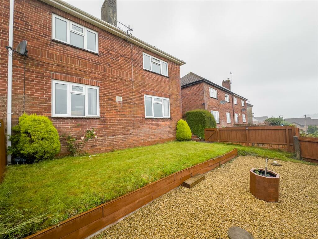 3 bedroom semidetached house for sale in Penywain Road, Wainfelin
