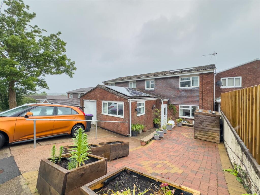 Main image of property: Brynglas, Hollybush, Cwmbran