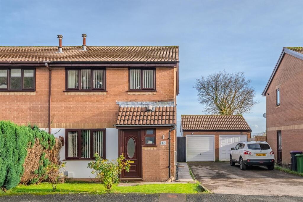 Main image of property: Oaklands View, Greenmeadow, Cwmbran