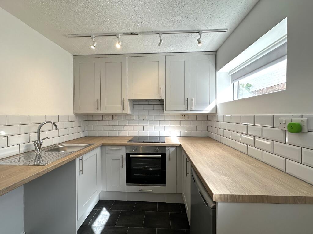 Main image of property: The Heights, Swindon, SN1