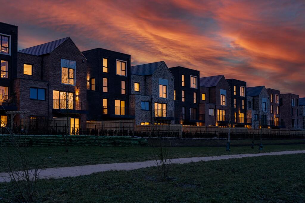 Main image of property: Canalside Quarter, Oxford, OX2