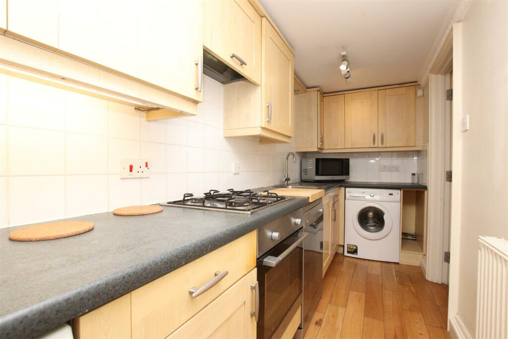 Additional property image - Walcot Parade, Walcot, BA1