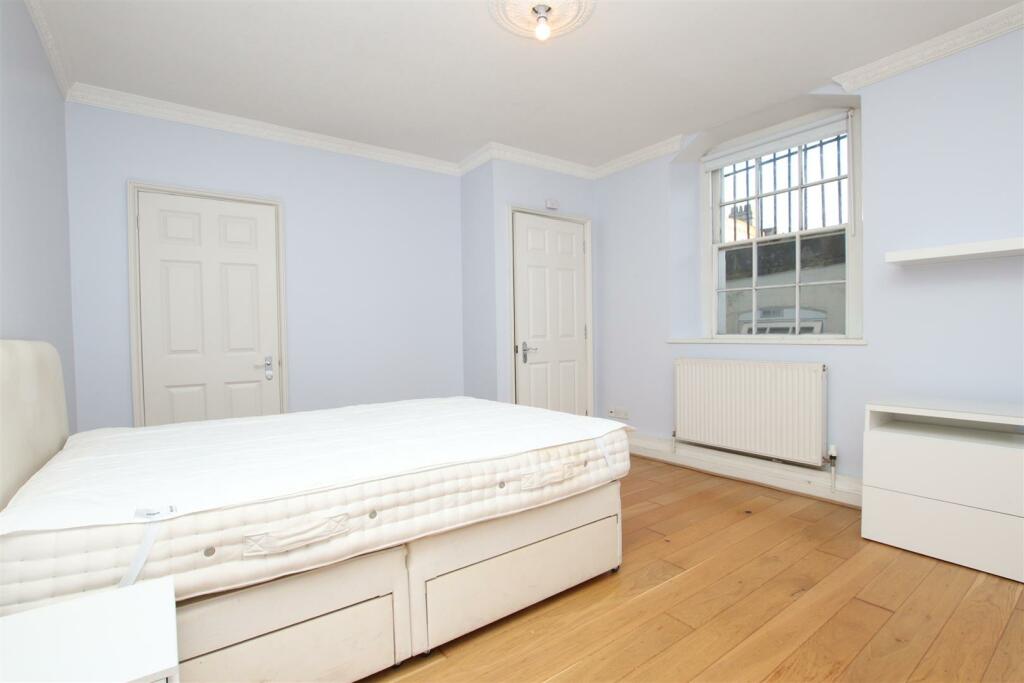 Additional property image - Walcot Parade, Walcot, BA1