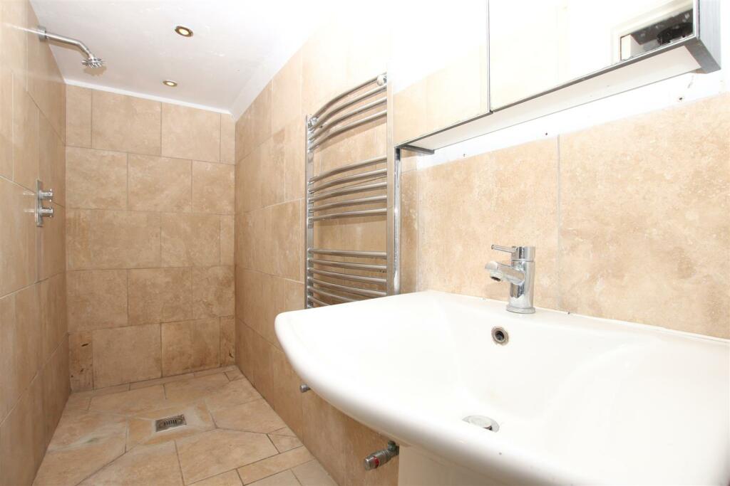 Additional property image - Walcot Parade, Walcot, BA1
