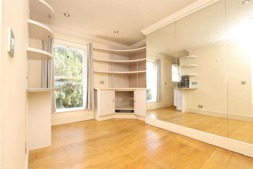 Main image of property: Belvedere Villas, Bath, BA1