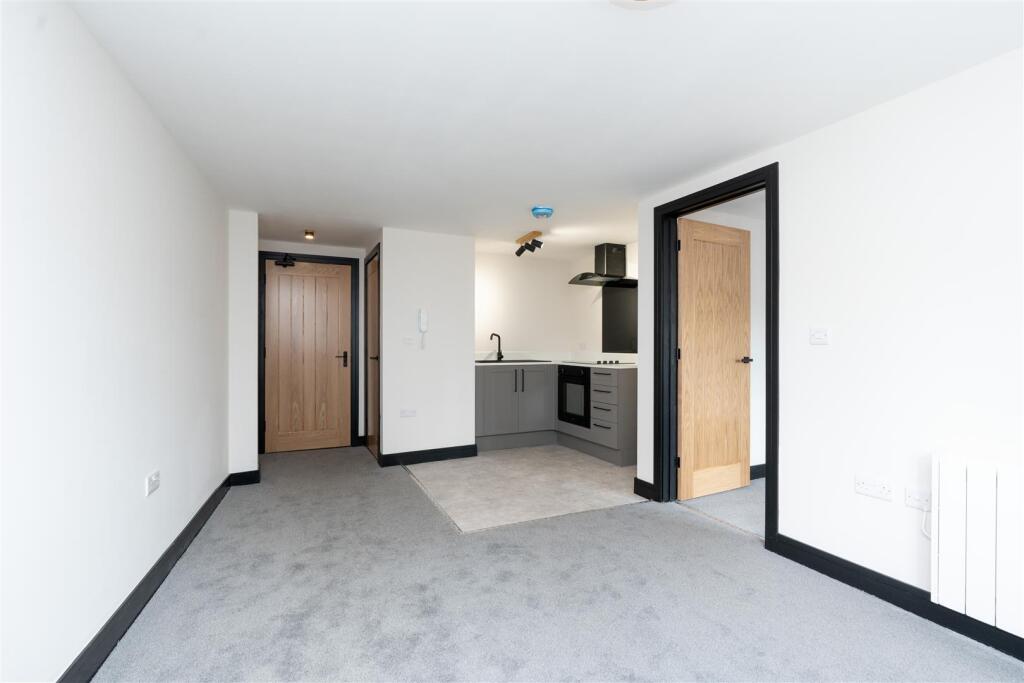 Main image of property: Main Ridge East, Boston