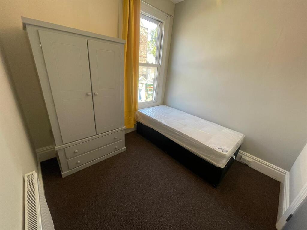 Main image of property: High Street, Boston