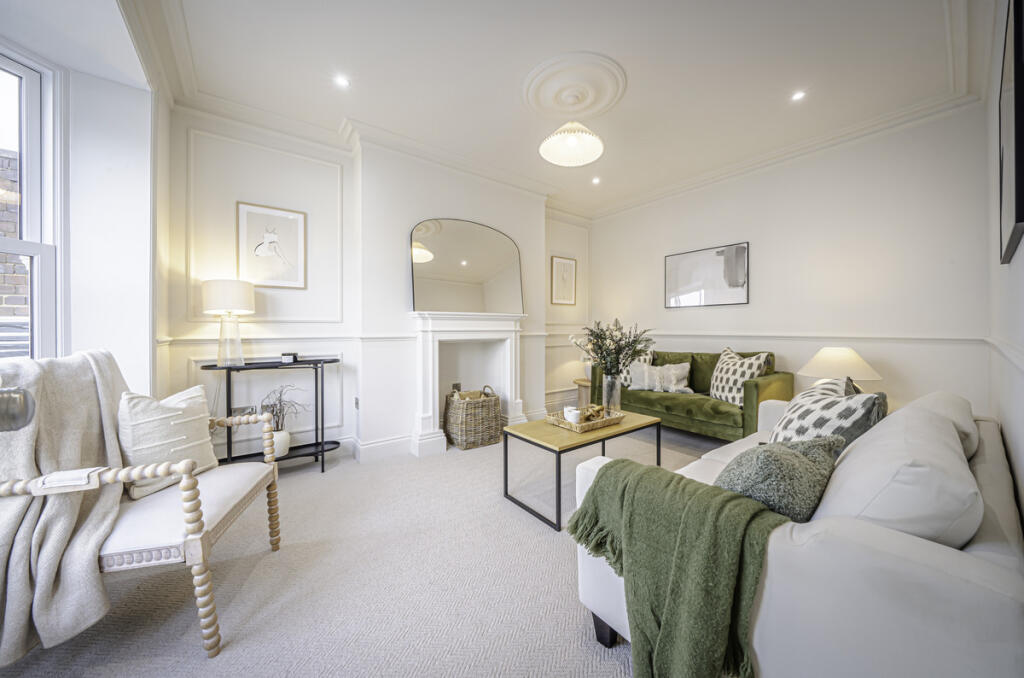 Main image of property: Lonsdale Road, Birmingham, B17 9RA