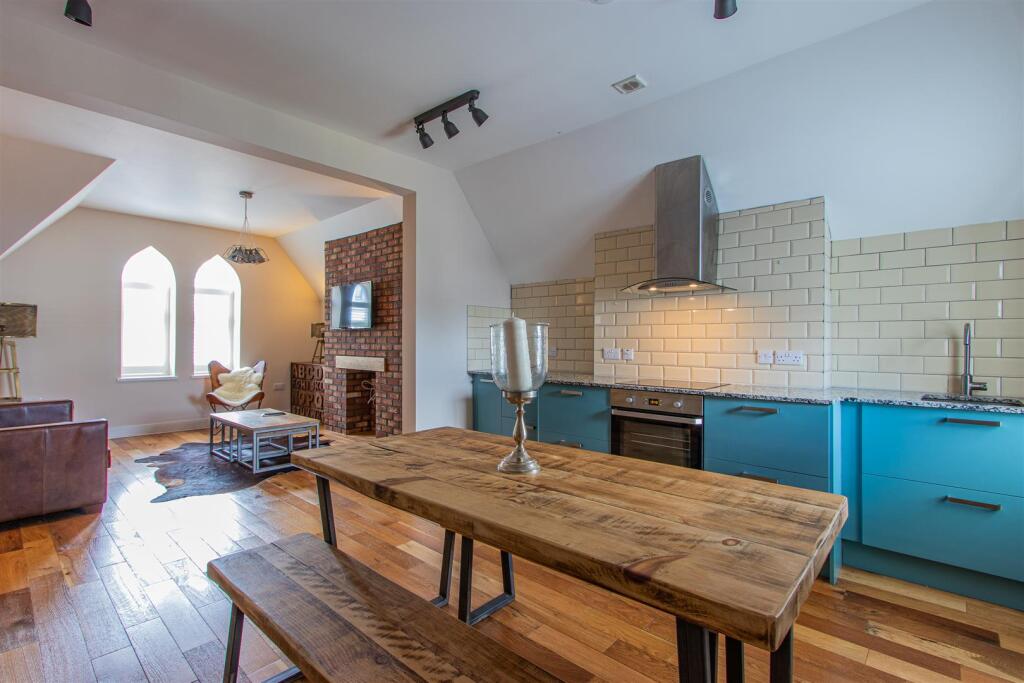 Main image of property: Howard Gardens, Roath