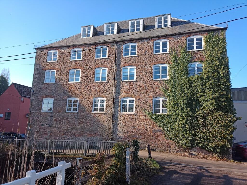 Office to lease in New Street, Charfield, WottonUnderEdge
