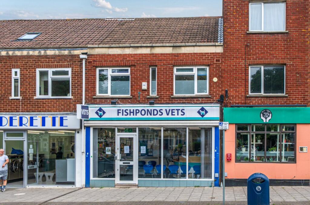 Main image of property: Straits Parade, Bristol, Somerset, BS16