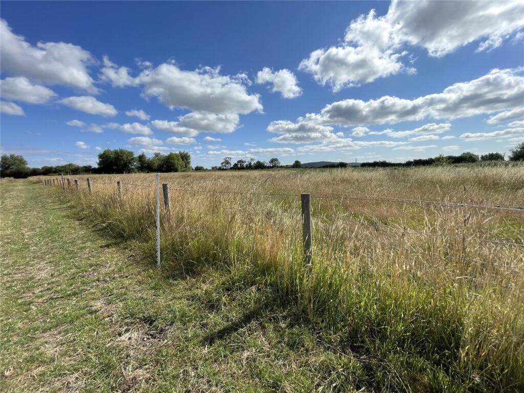 Main image of property: Puxton, Hewish, Weston-super-Mare, Somerset, BS24