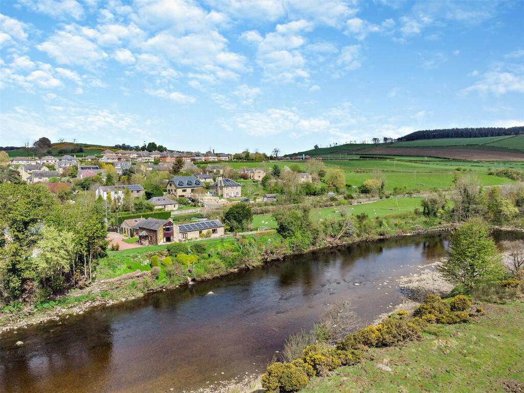 4 bedroom detached house for sale in Riverside Cottage, Fourstones