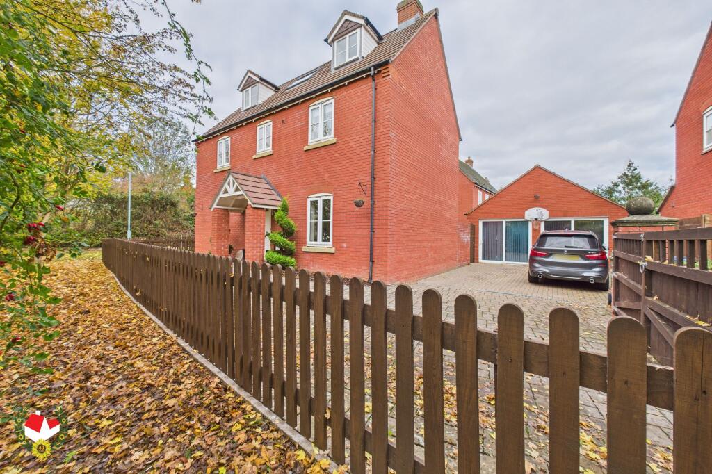 Main image of property: Chestnut Grove, Walton Cardiff, Tewkesbury, GL20 7TX