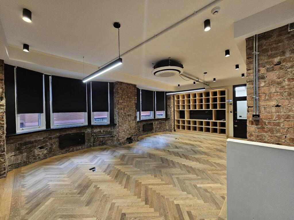 Main image of property: Waterloo Chambers, 19 Waterloo Street, Glasgow, G2 6AY