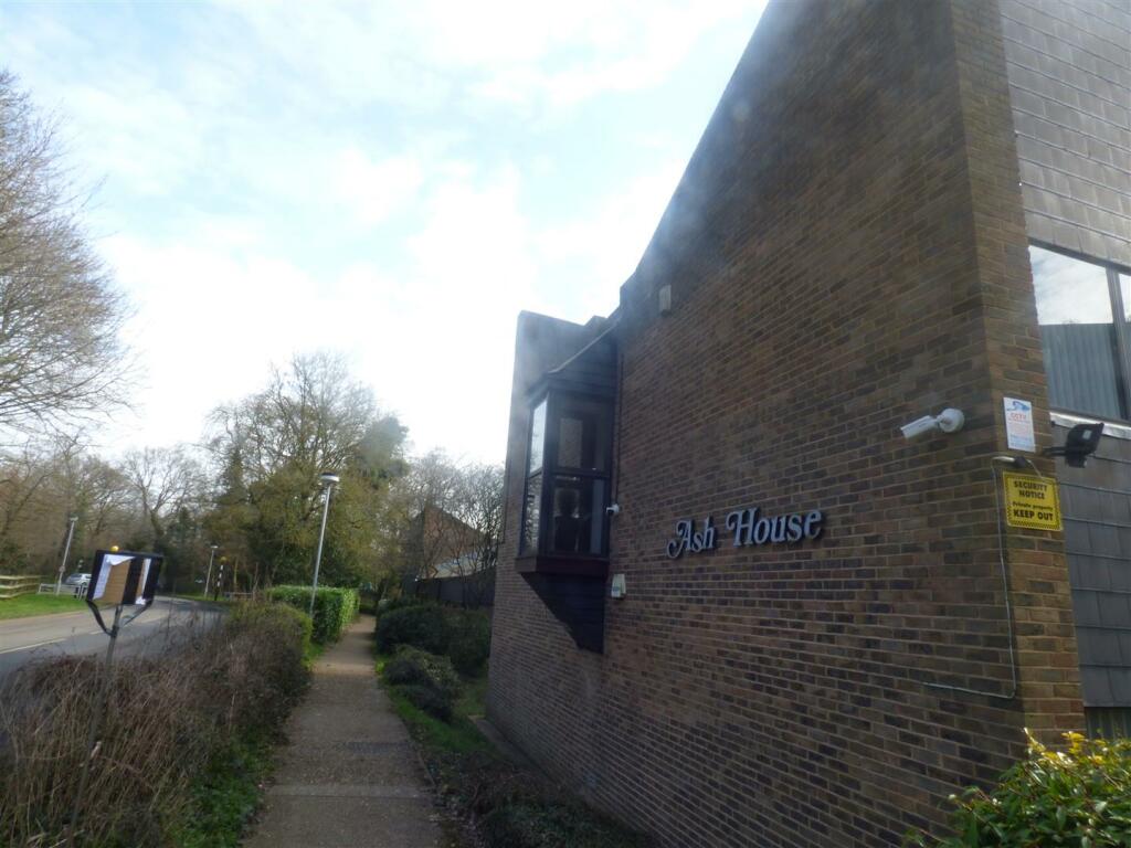 Additional property image - Ash Road, New Ash Green, Longfield