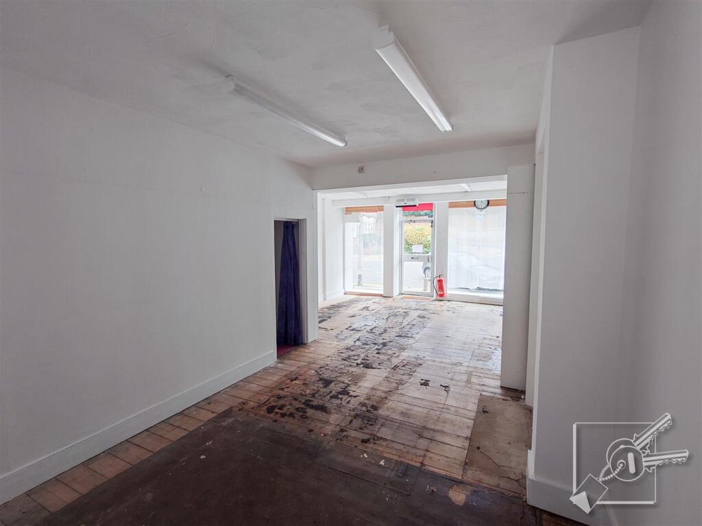 Additional property image - Echo Square, Gravesend