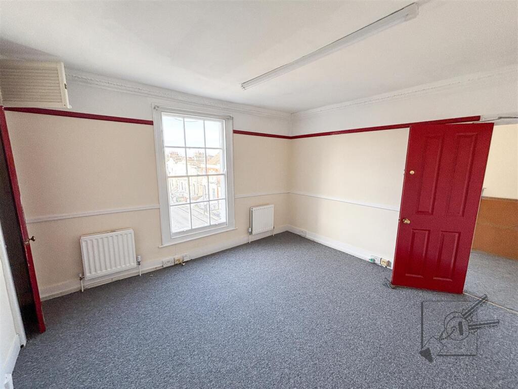 Additional property image - Wrotham Road, Gravesend