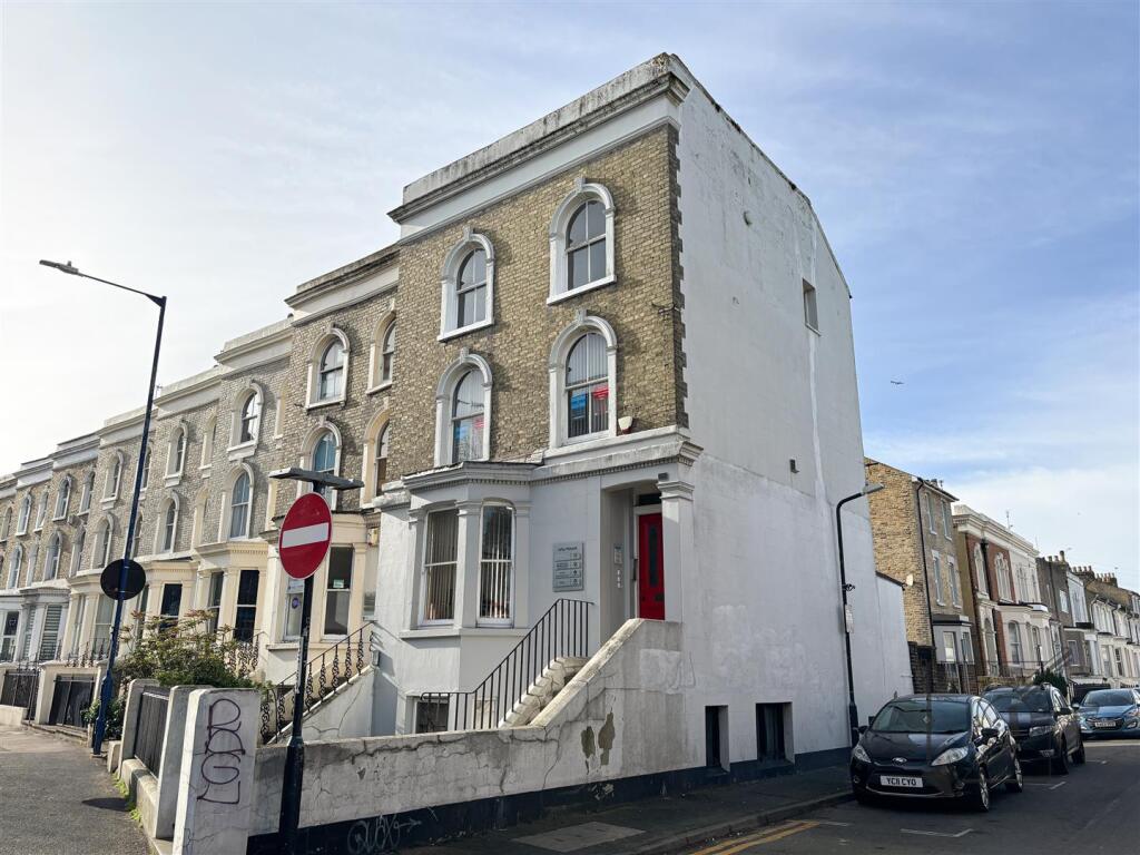 Additional property image - Wrotham Road, Gravesend