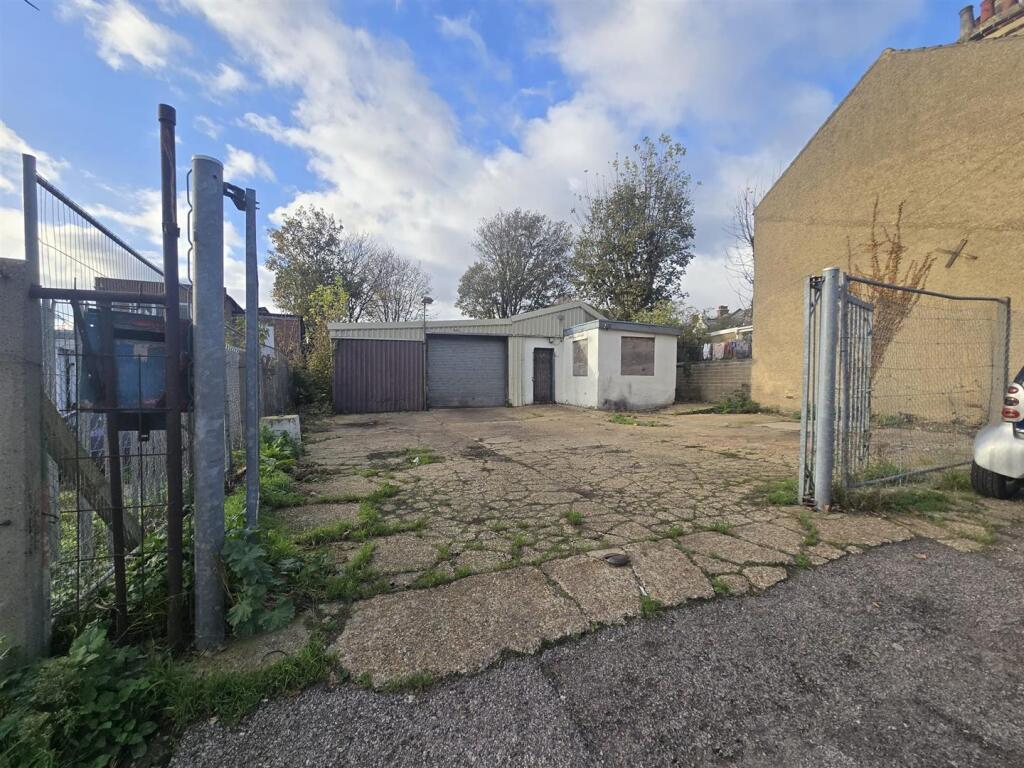 Main image of property: May Avenue, Gravesend