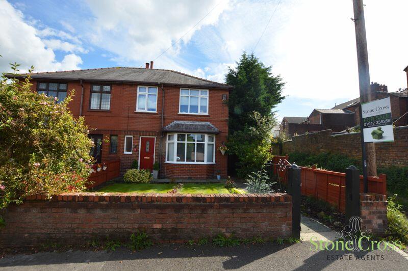 3 bedroom semidetached house for sale in Barn Lane, Golborne, WA3 3NX, WA3