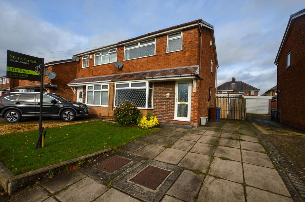 Main image of property: Halewood Avenue, Golborne, Warrington, WA3 3RH