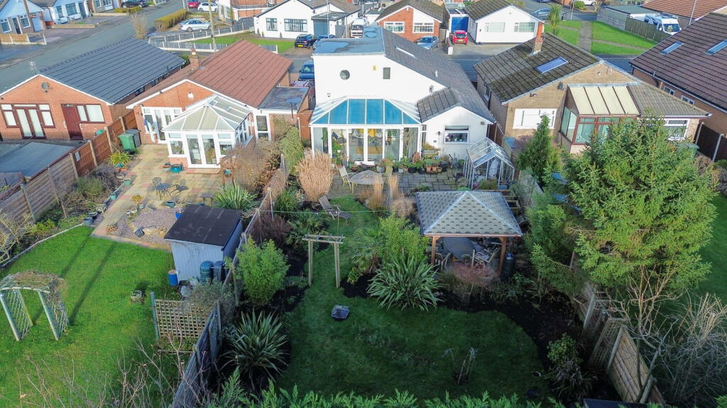 Main image of property: Welford Avenue, Lowton, WA3 2RN