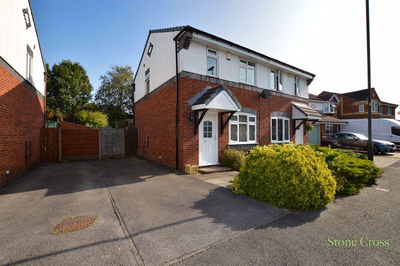 2 bedroom semidetached house for sale in Waddington Close, Lowton, WA3