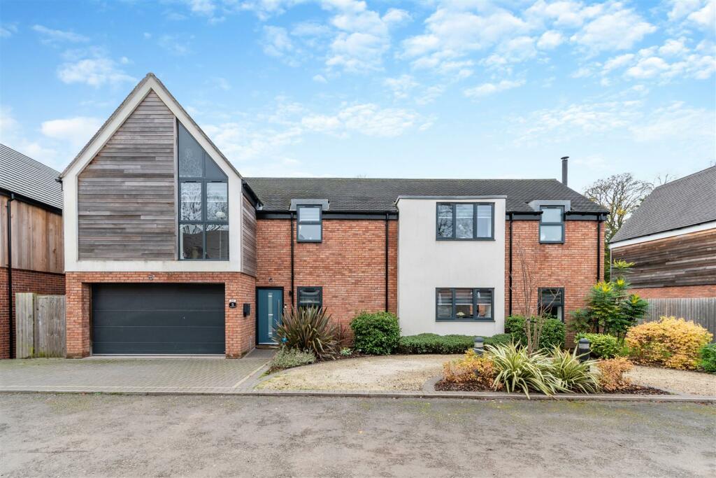 Additional property image - Hawcutt Drive, Caldecote