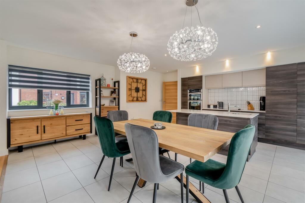Additional property image - Hawcutt Drive, Caldecote