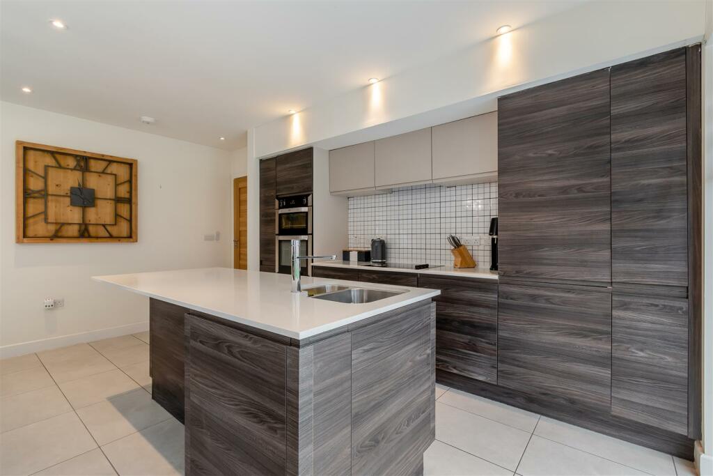 Additional property image - Hawcutt Drive, Caldecote
