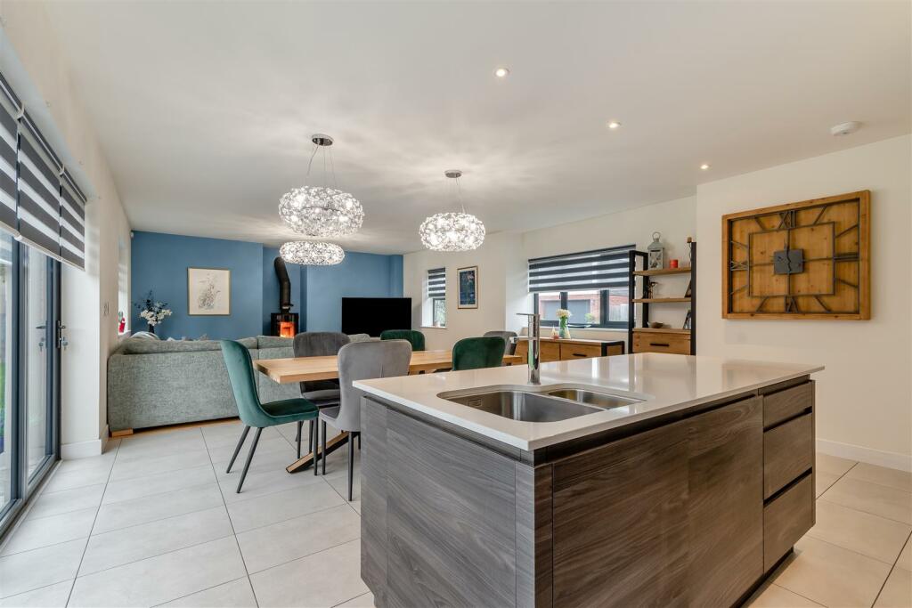 Additional property image - Hawcutt Drive, Caldecote
