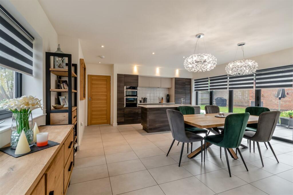Additional property image - Hawcutt Drive, Caldecote