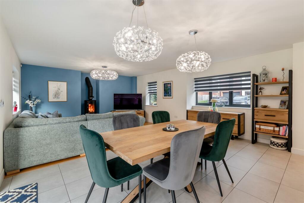 Additional property image - Hawcutt Drive, Caldecote