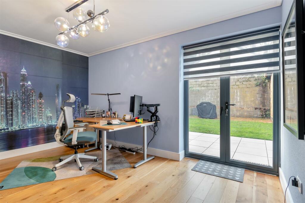 Additional property image - Hawcutt Drive, Caldecote