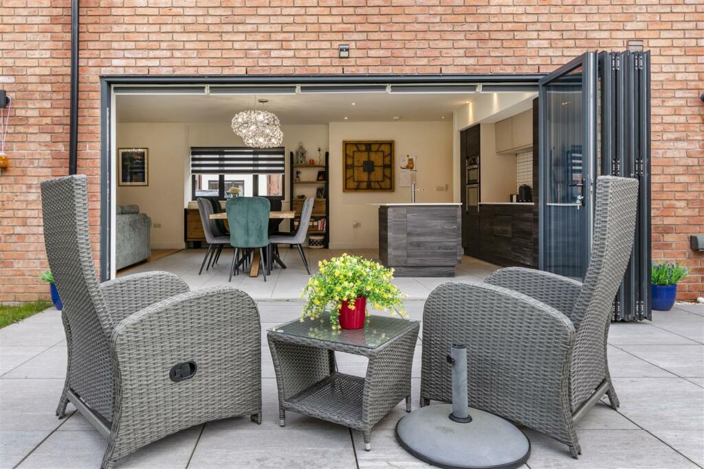 Additional property image - Hawcutt Drive, Caldecote