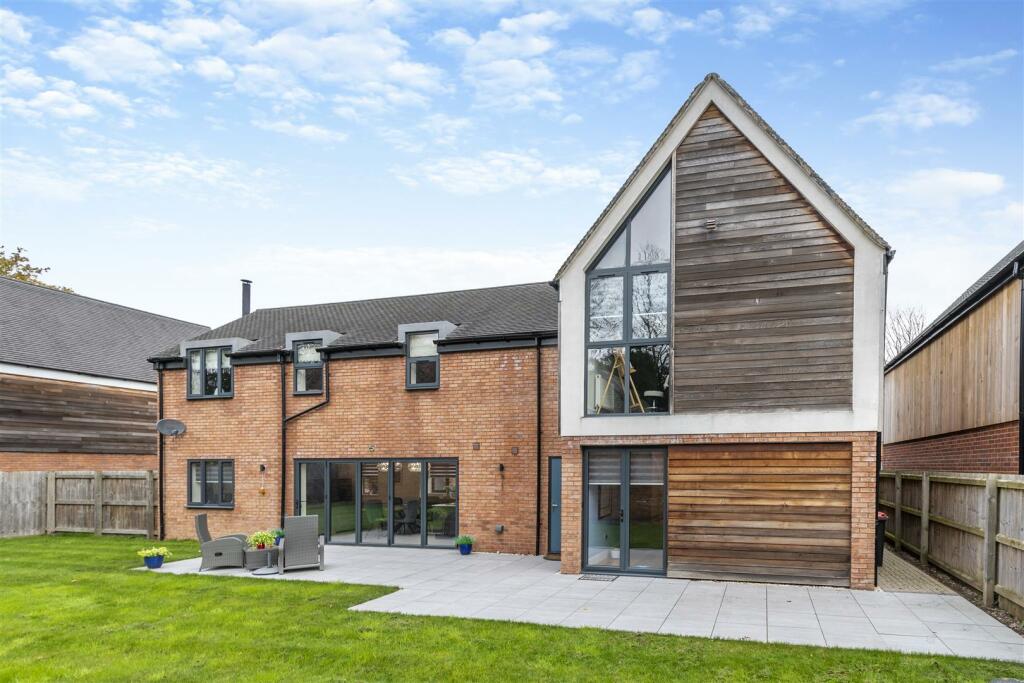 Additional property image - Hawcutt Drive, Caldecote