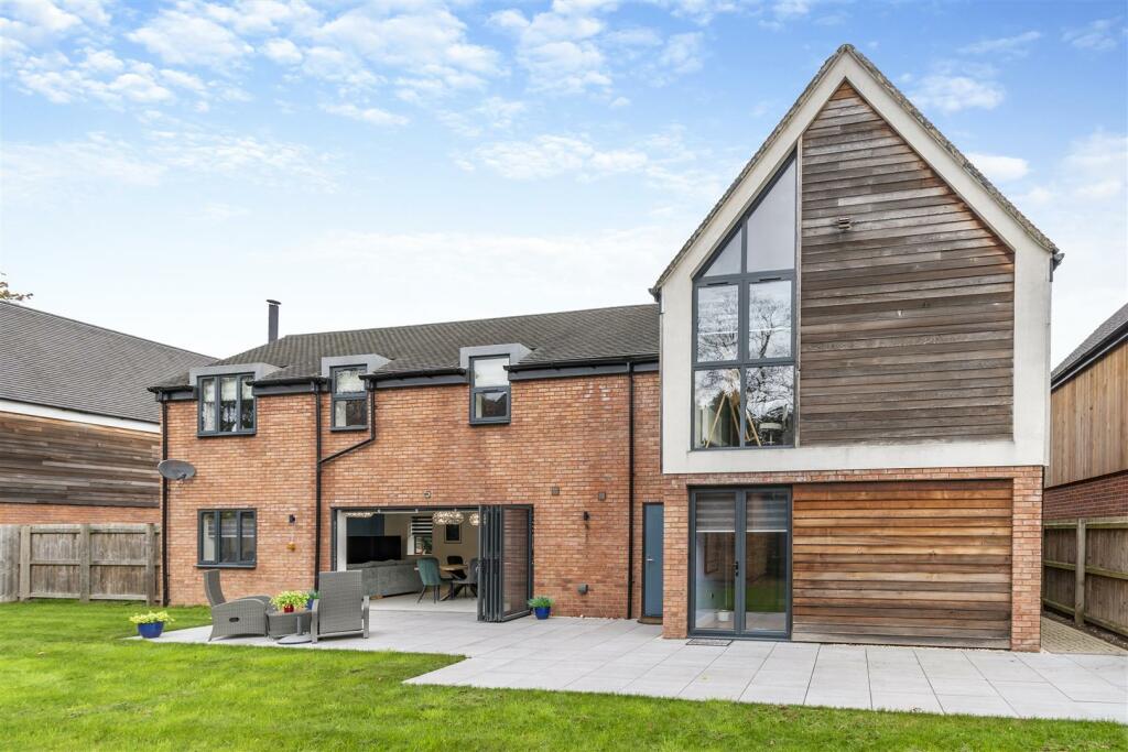 Additional property image - Hawcutt Drive, Caldecote