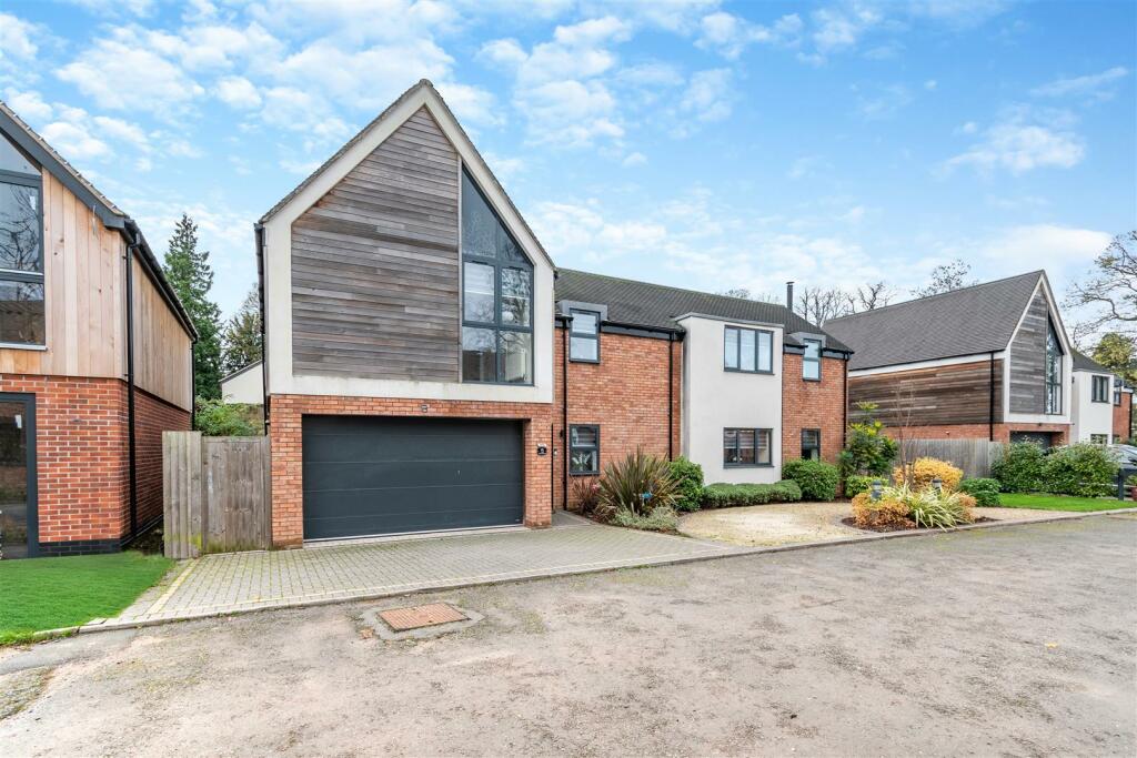 Additional property image - Hawcutt Drive, Caldecote