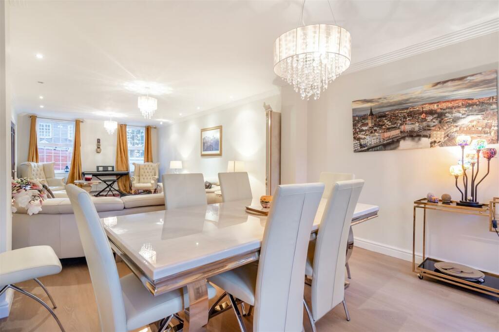 Additional property image - Off Kenilworth road, Substantial Family Home