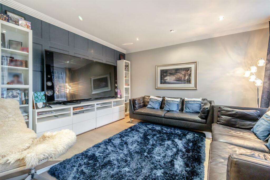 Additional property image - Off Kenilworth road, Substantial Family Home