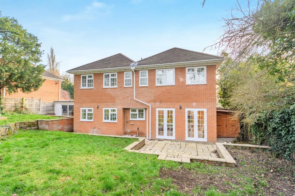 Additional property image - Off Kenilworth road, Substantial Family Home