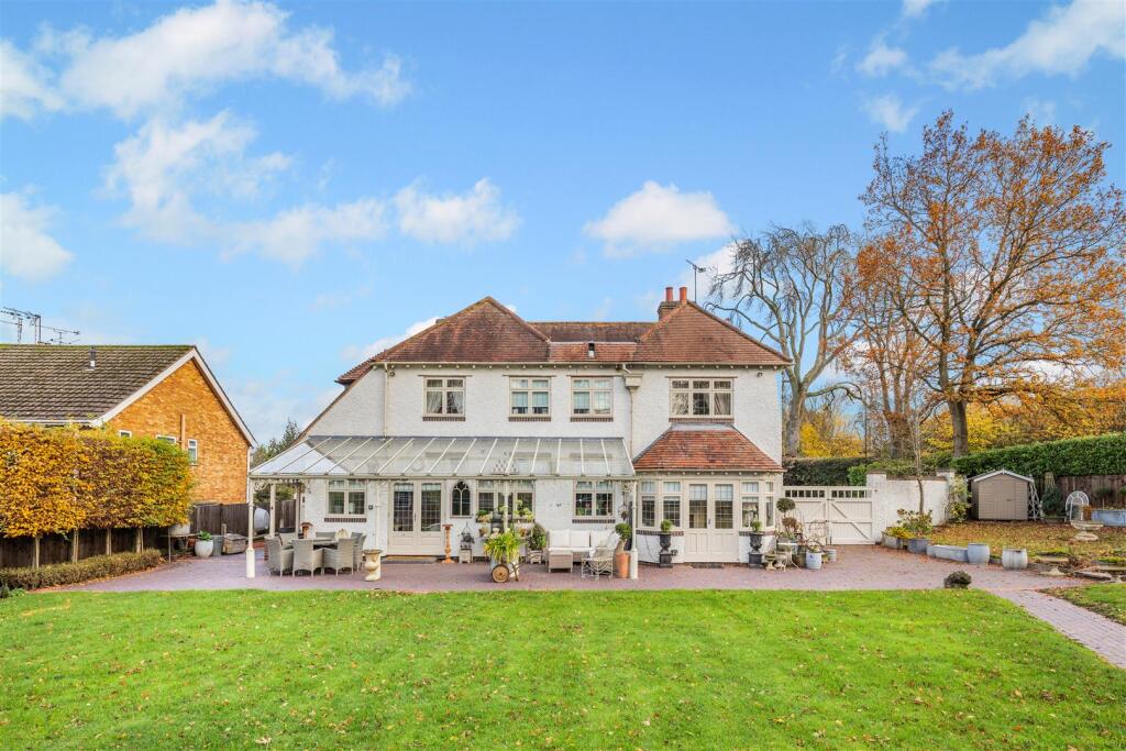 Main image of property: The Windmill Hill, Allesley