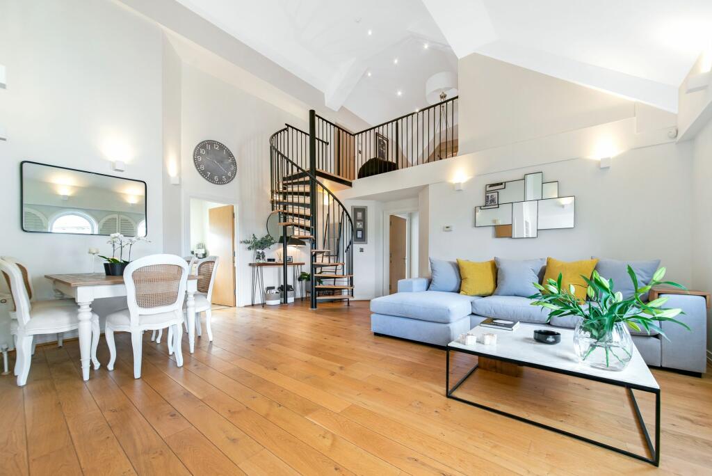 2 bedroom apartment for sale in Freelands Road, Bromley, BR1